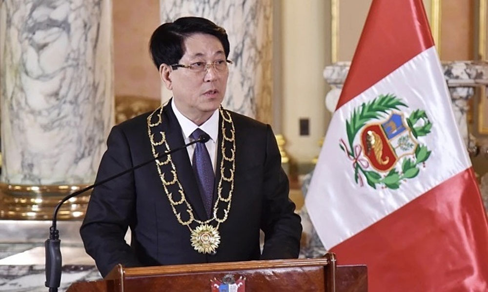 Vietnam president honored with 'The Sun of Peru' Order